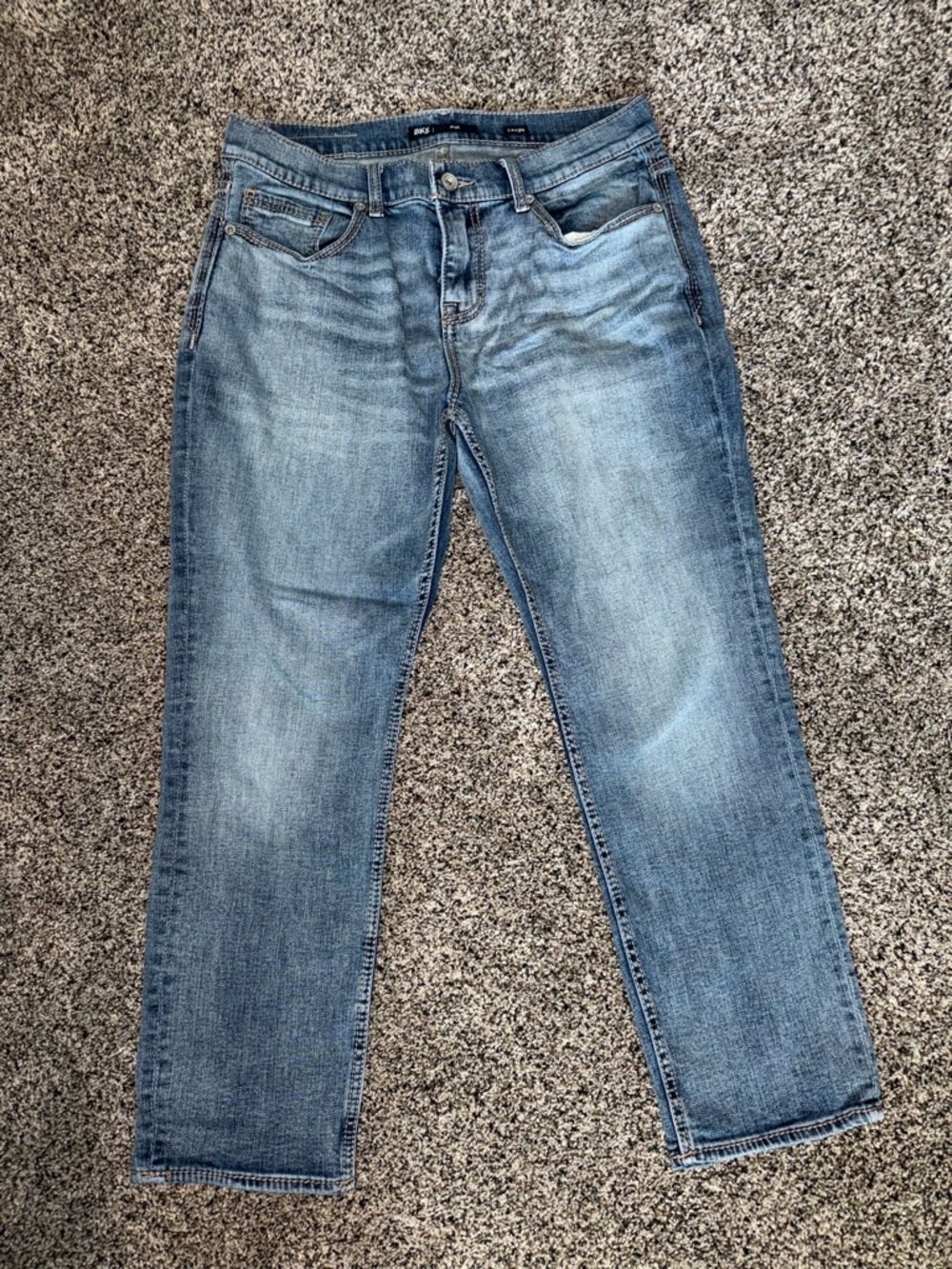 BKE Men's Light Wash Relaxed Straight Jeans